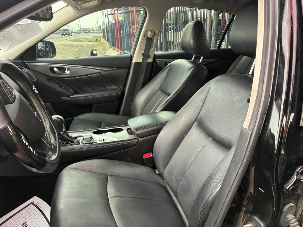Infiniti Q50 2.0t Premium 2017