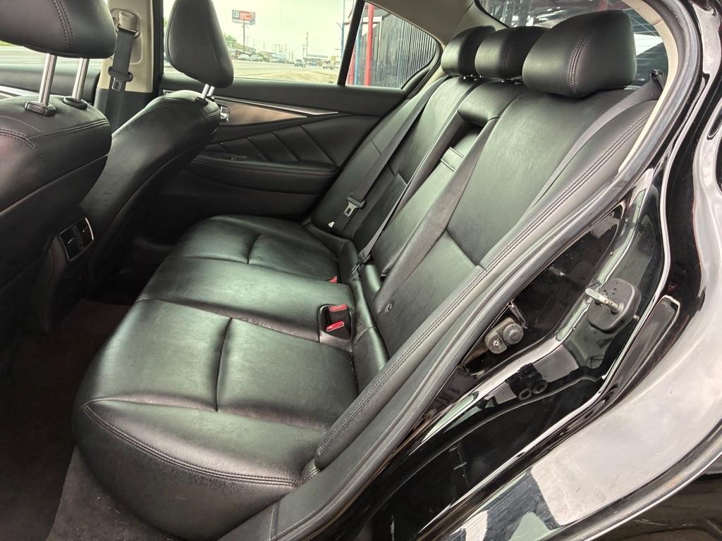 Infiniti Q50 2.0t Premium 2017