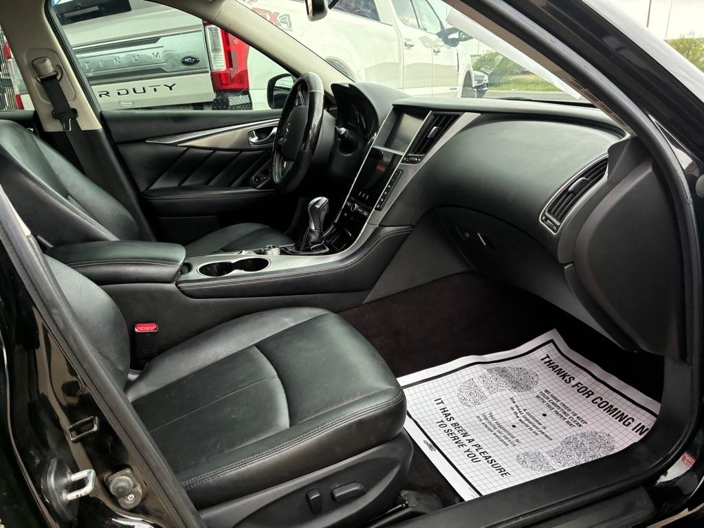 Infiniti Q50 2.0t Premium 2017