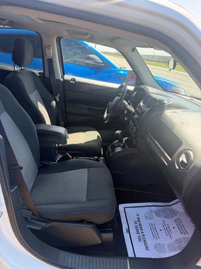 Jeep Patriot Latitude 2WD 2014