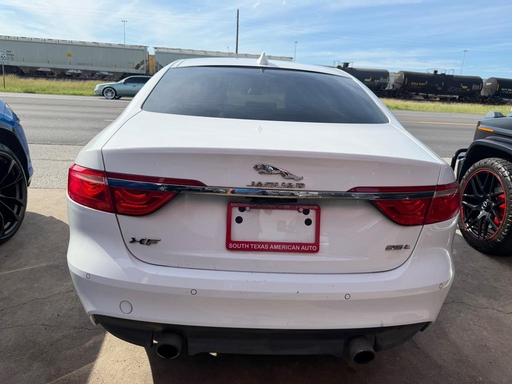 Jaguar XF-Series 35t Prestige 2016