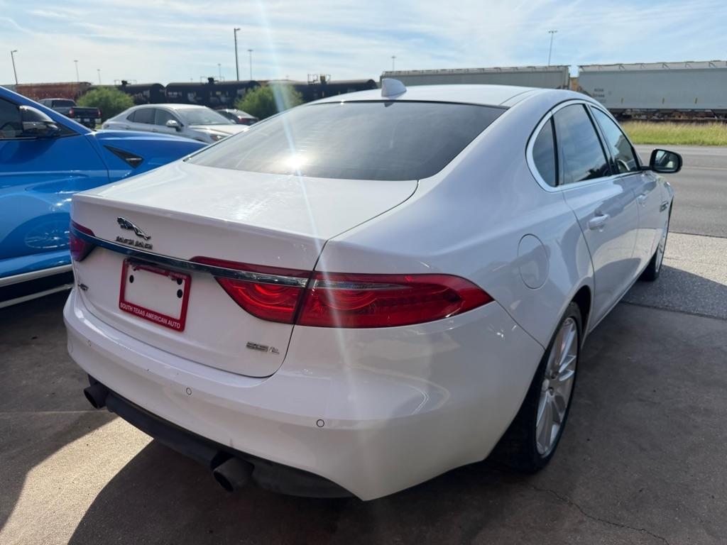 Jaguar XF-Series 35t Prestige 2016