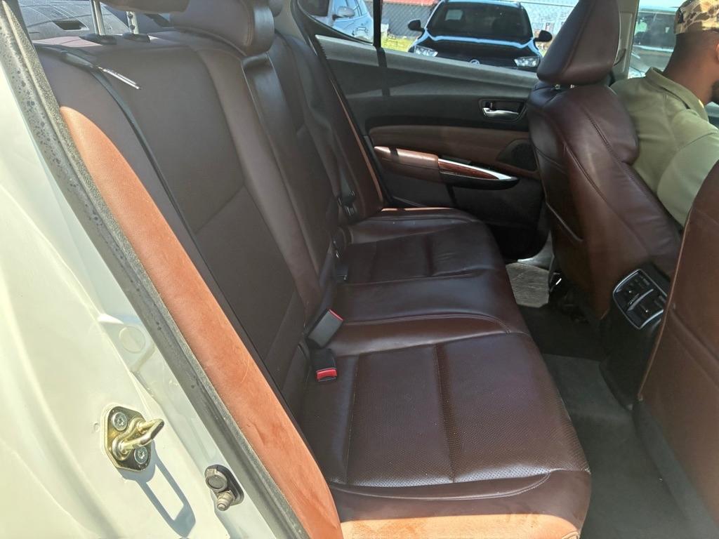 Acura TLX 8-Spd DCT w/Technology Package 2015