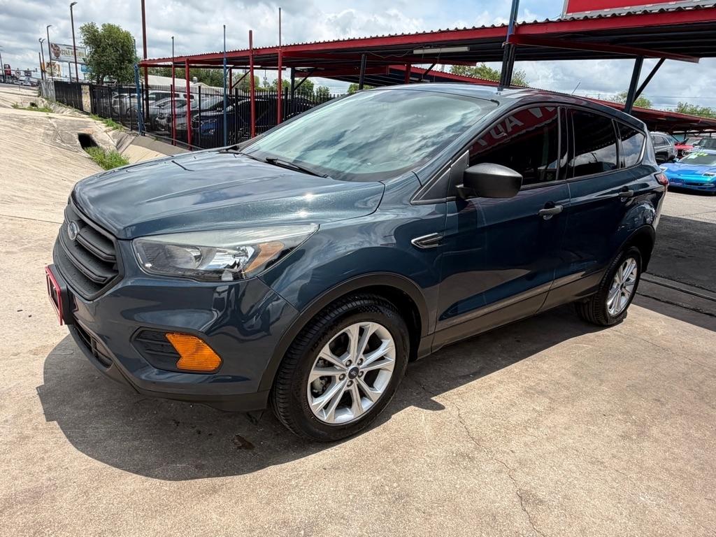 2019 Ford Escape S FWD