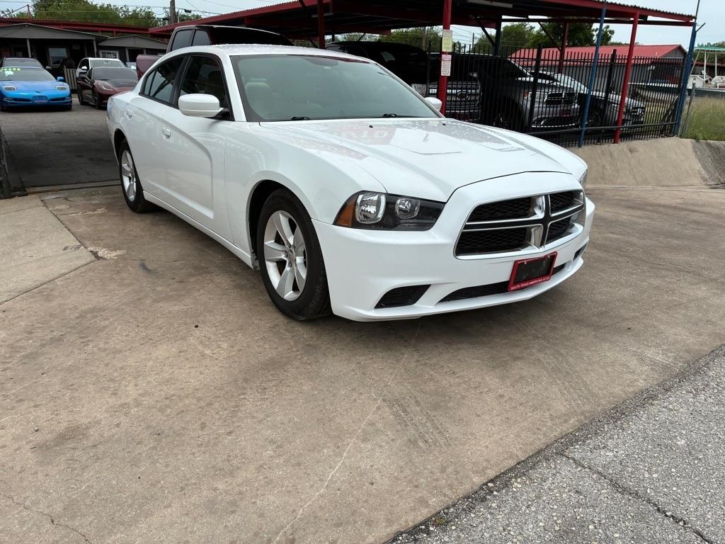 Dodge Charger SE 2013