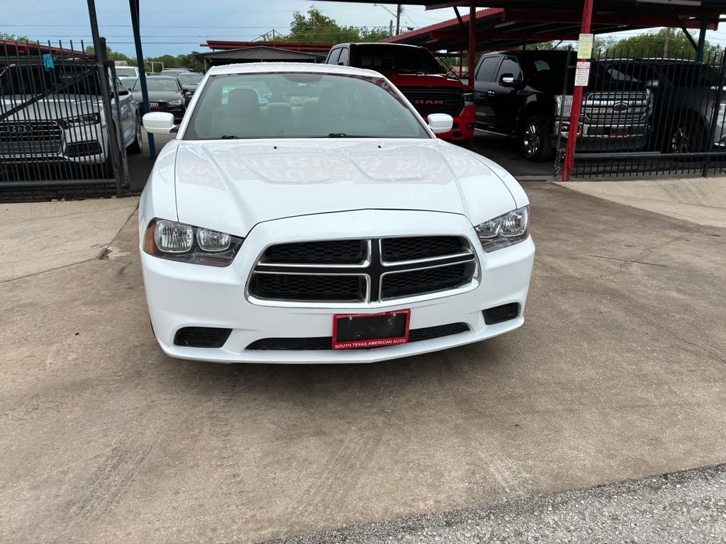 Dodge Charger SE 2013