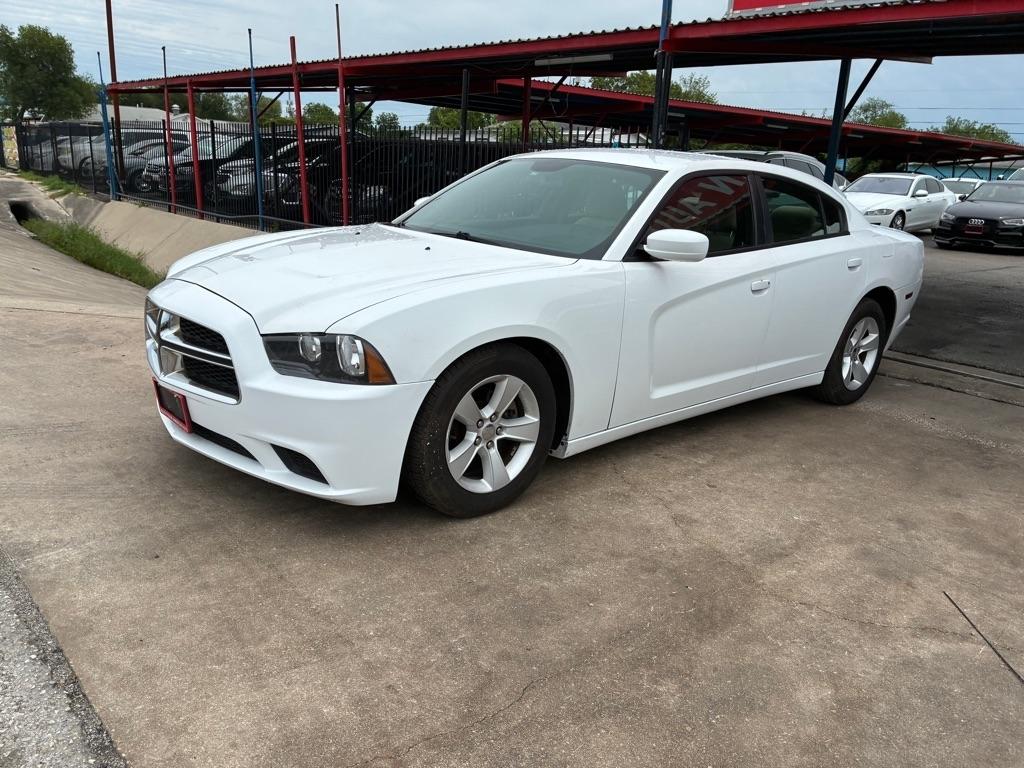 Dodge Charger SE 2013