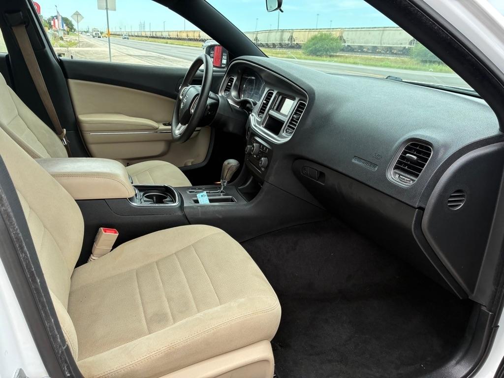 Dodge Charger SE 2013