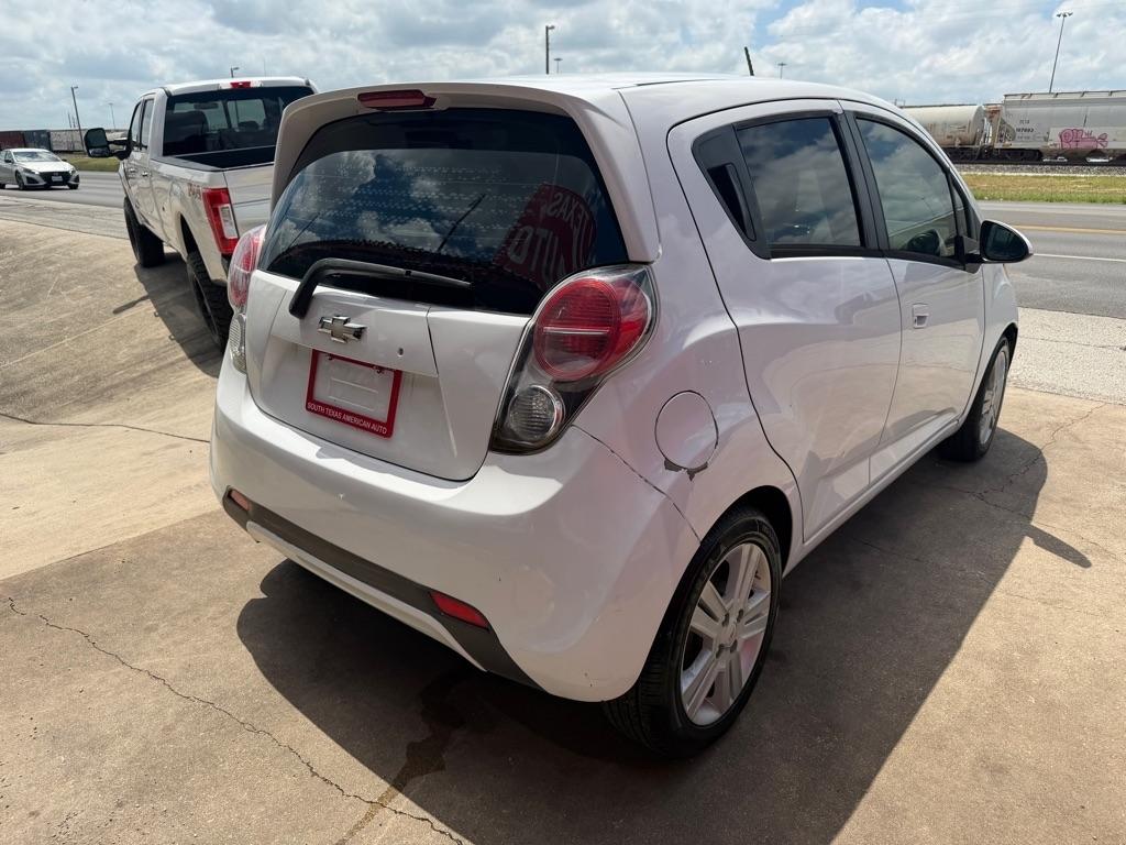 Chevrolet Spark 1LT CVT 2015