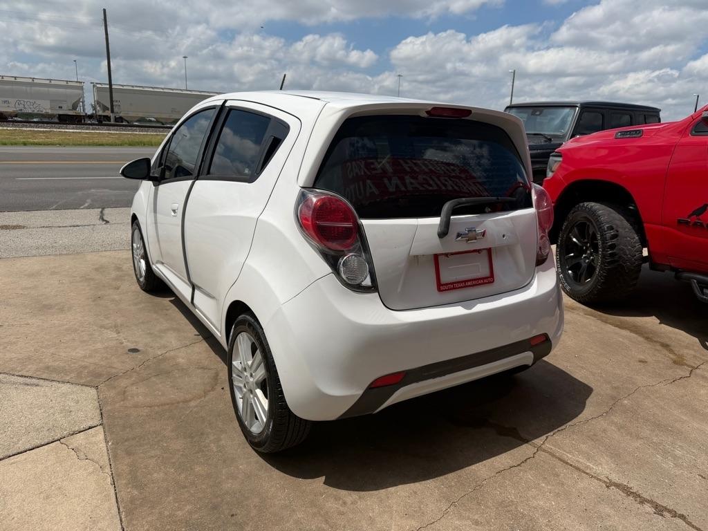 Chevrolet Spark 1LT CVT 2015