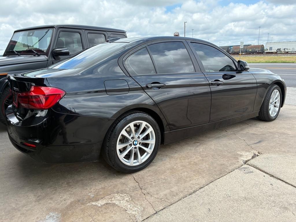 BMW 3-Series 320i xDrive Sedan 2016