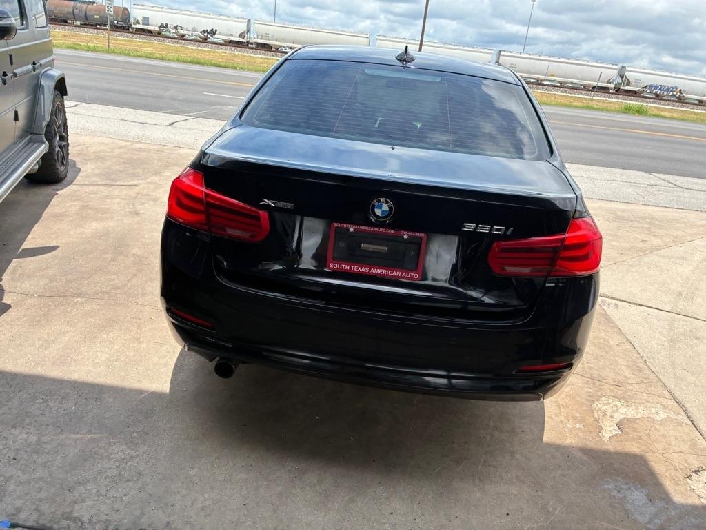 BMW 3-Series 320i xDrive Sedan 2016