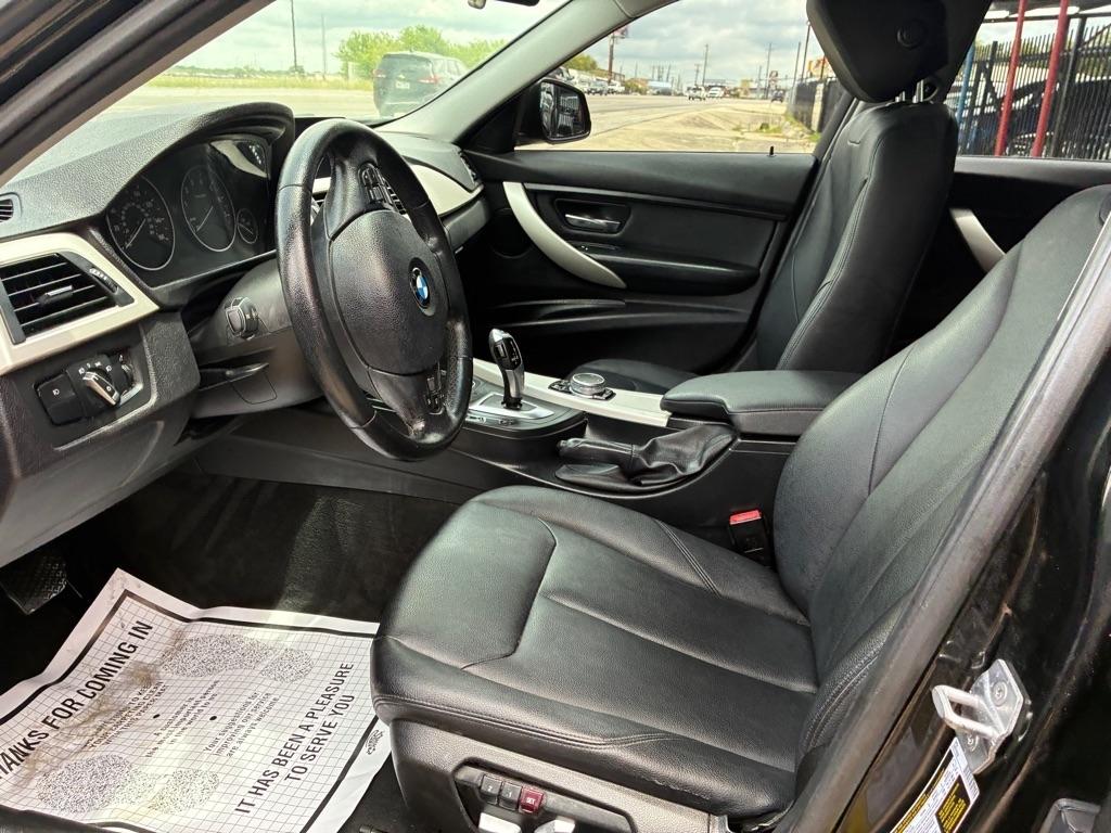 BMW 3-Series 320i xDrive Sedan 2016