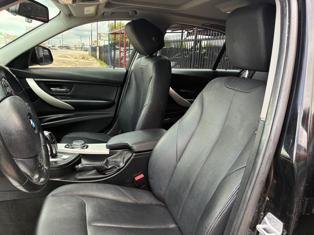 BMW 3-Series 320i xDrive Sedan 2016