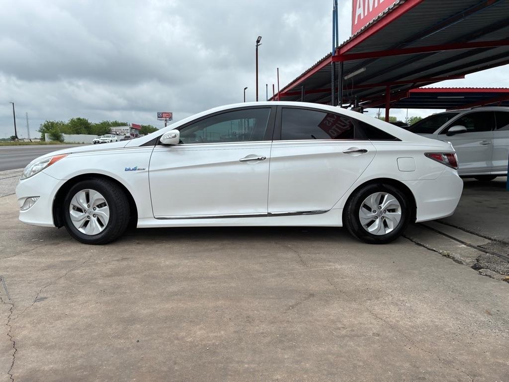 Hyundai Sonata Hybrid Sedan 2015