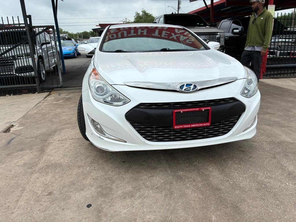 Hyundai Sonata Hybrid Sedan 2015