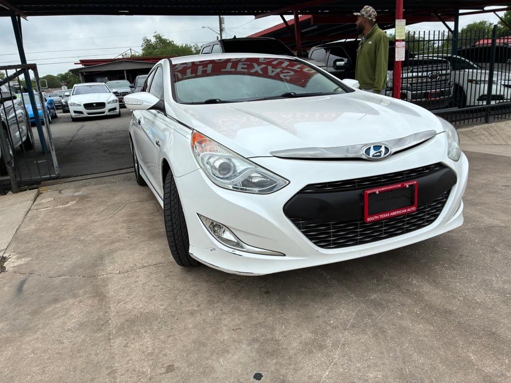 Hyundai Sonata Hybrid Sedan 2015