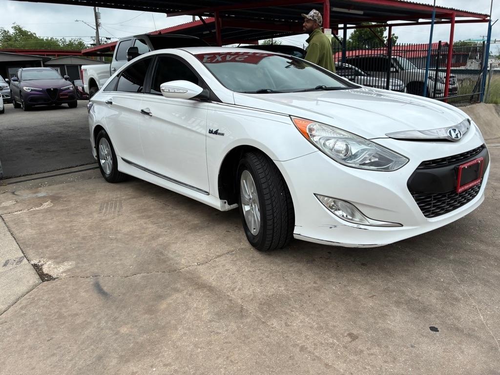 Hyundai Sonata Hybrid Sedan 2015