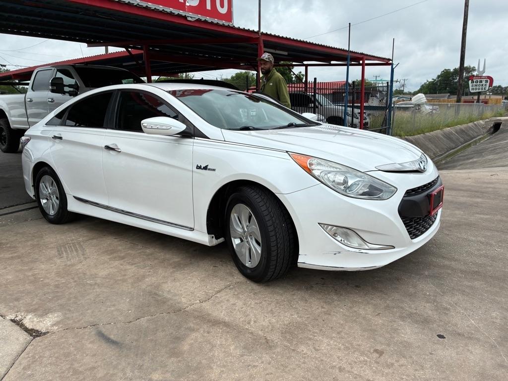 Hyundai Sonata Hybrid Sedan 2015