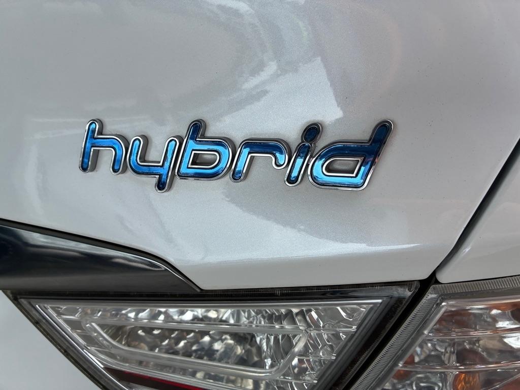 Hyundai Sonata Hybrid Sedan 2015