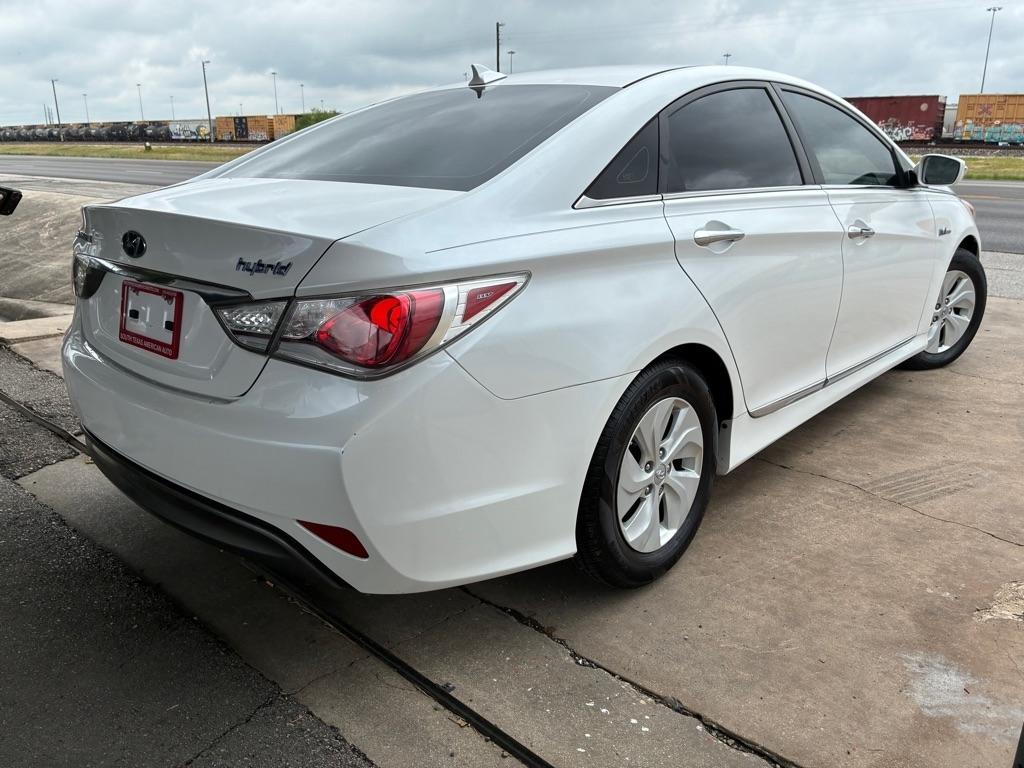 Hyundai Sonata Hybrid Sedan 2015