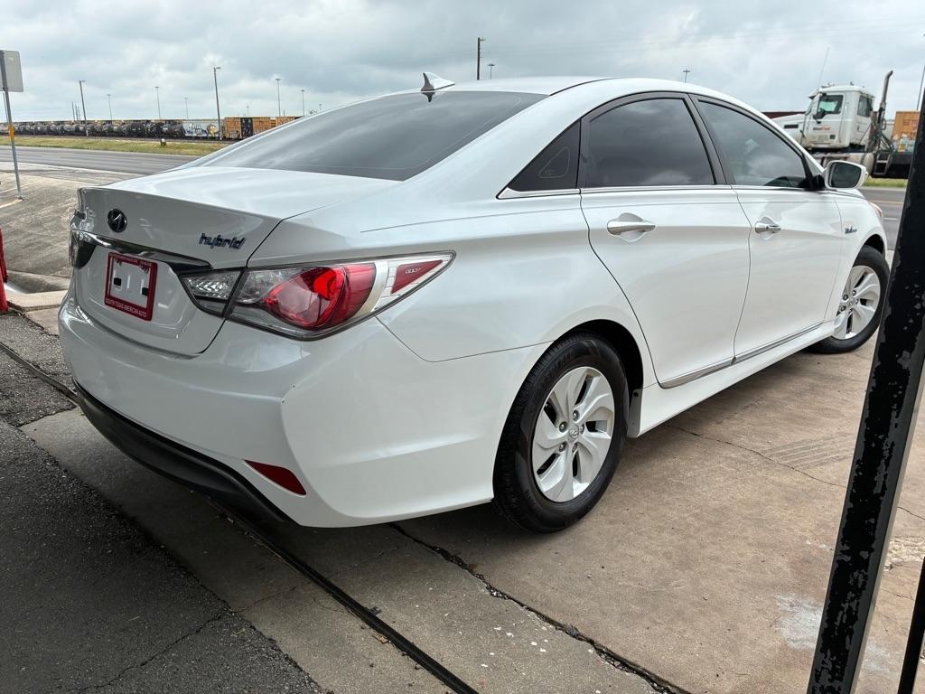 Hyundai Sonata Hybrid Sedan 2015