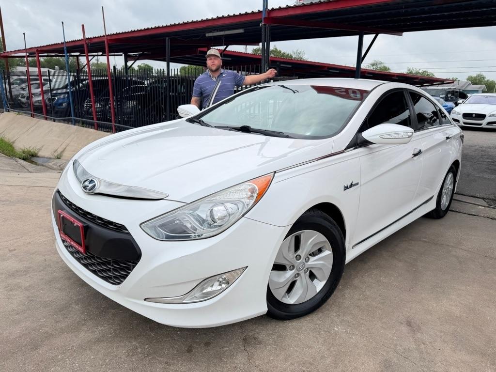 Hyundai Sonata Hybrid Sedan 2015