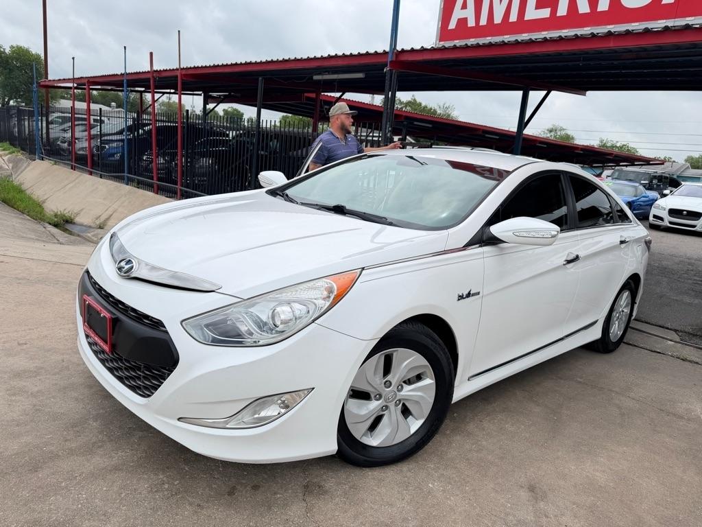 Hyundai Sonata Hybrid Sedan 2015