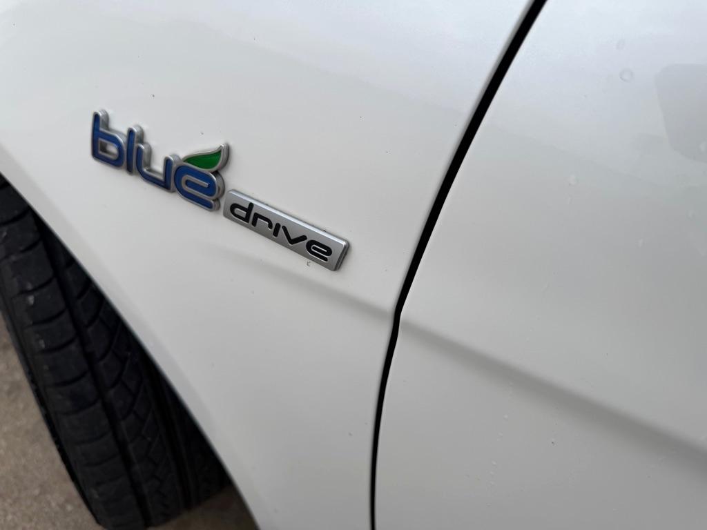 Hyundai Sonata Hybrid Sedan 2015