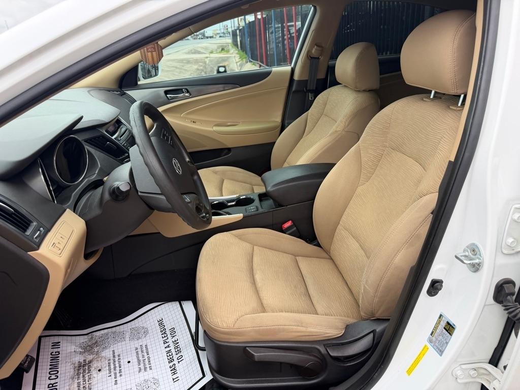 Hyundai Sonata Hybrid Sedan 2015