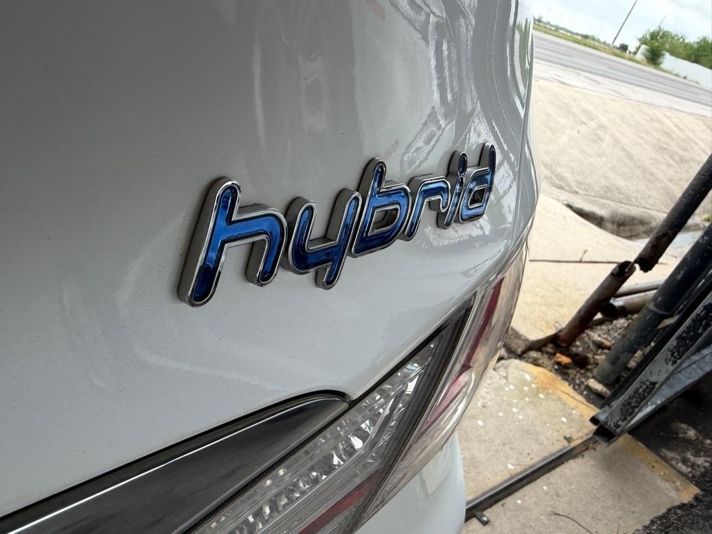 Hyundai Sonata Hybrid Sedan 2015