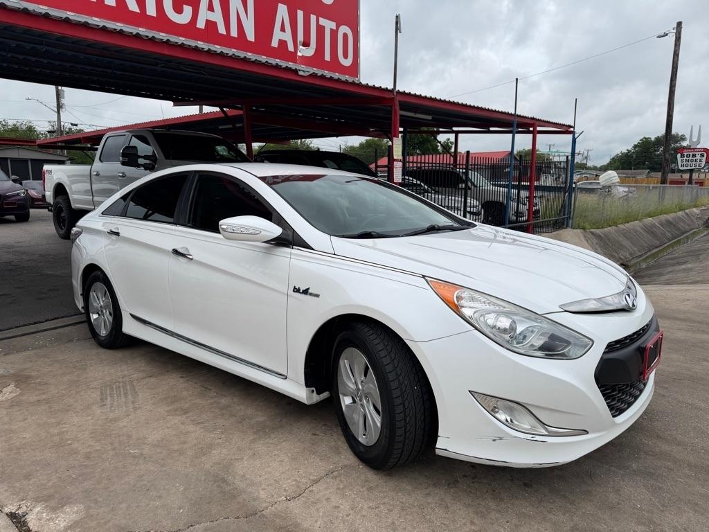 Hyundai Sonata Hybrid Sedan 2015