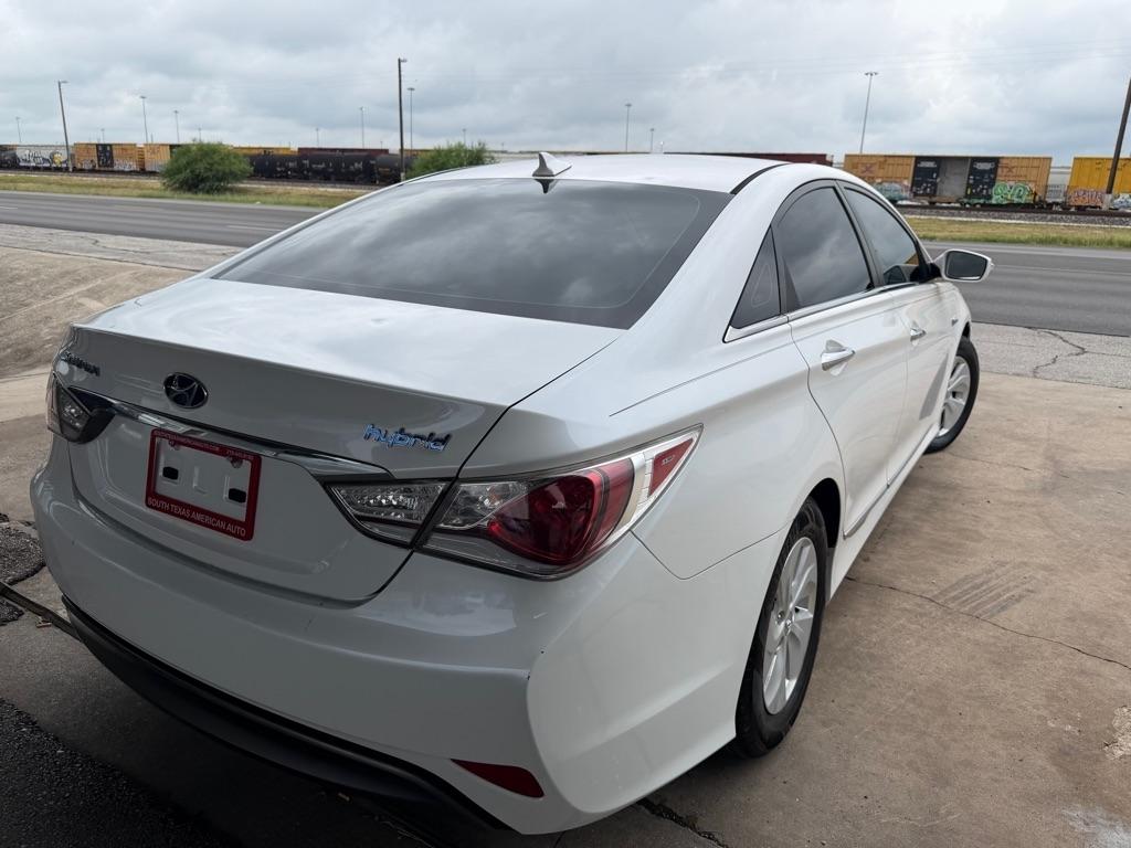 Hyundai Sonata Hybrid Sedan 2015