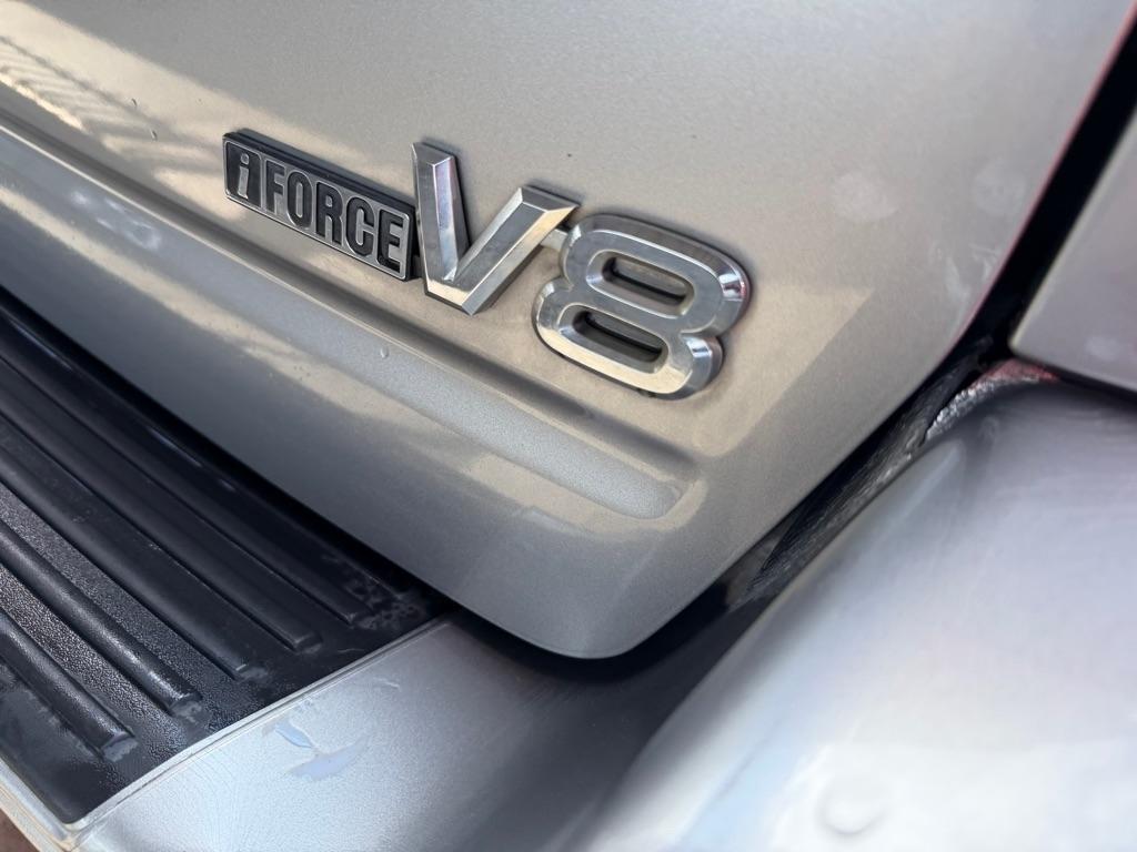 Toyota Sequoia SR5 2WD 2001