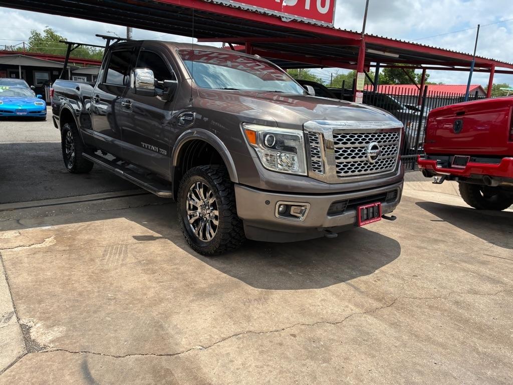 Nissan Titan XD SL 4WD Diesel 2017