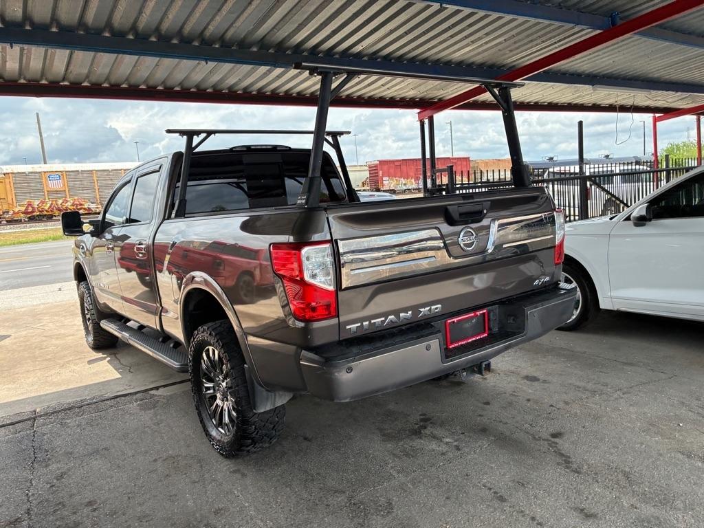 Nissan Titan XD SL 4WD Diesel 2017