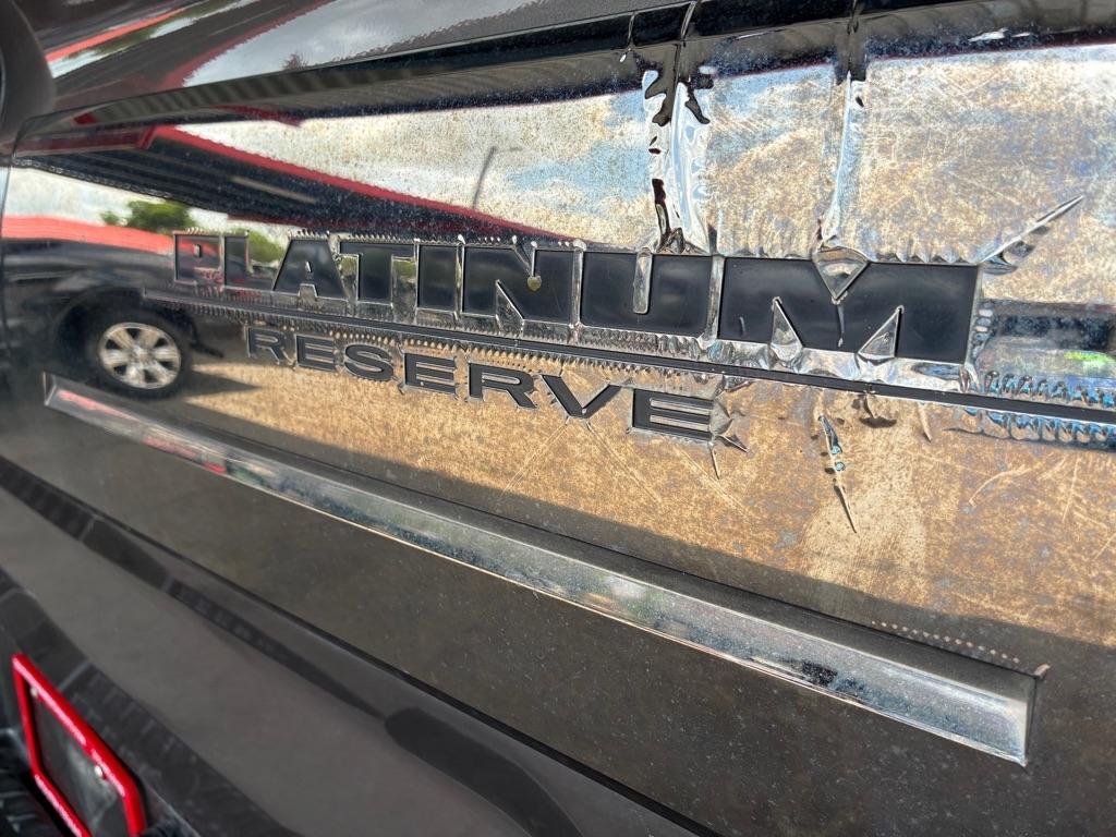 Nissan Titan XD SL 4WD Diesel 2017