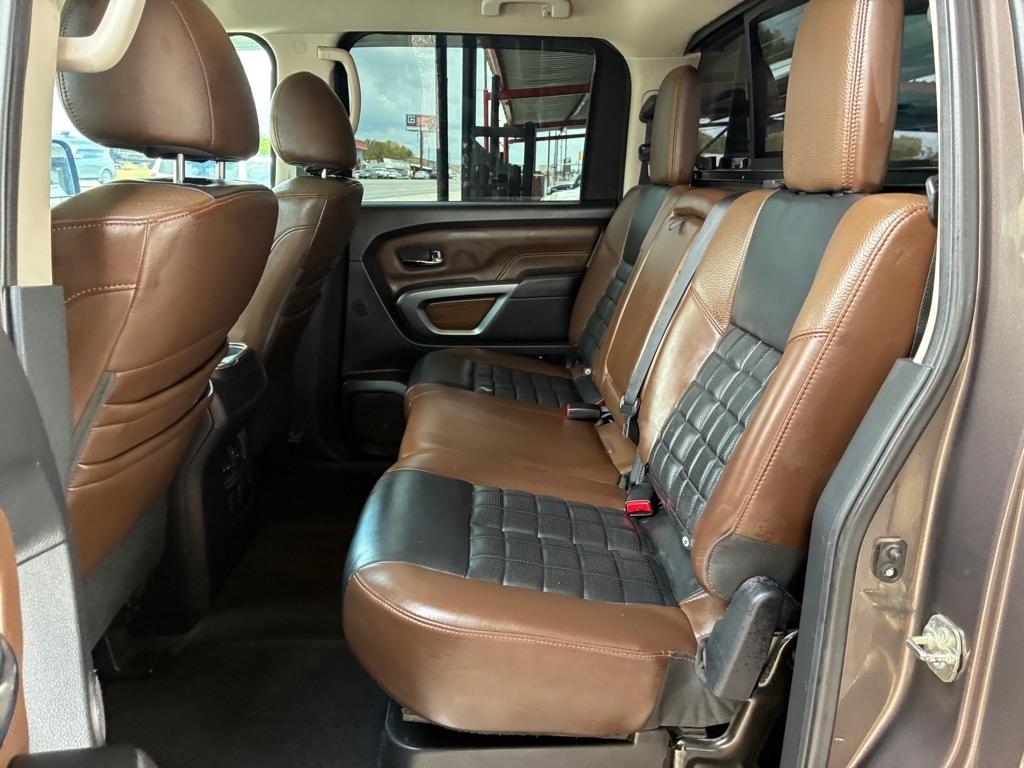 Nissan Titan XD SL 4WD Diesel 2017