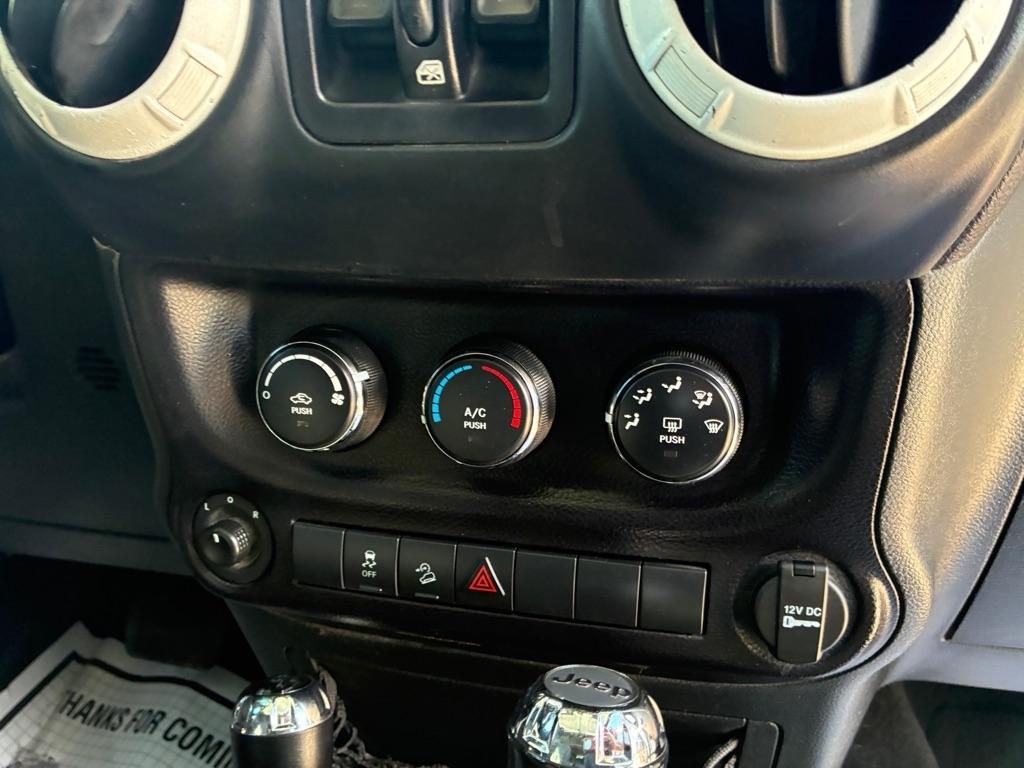 Jeep Wrangler Unlimited Sport 4WD 2015