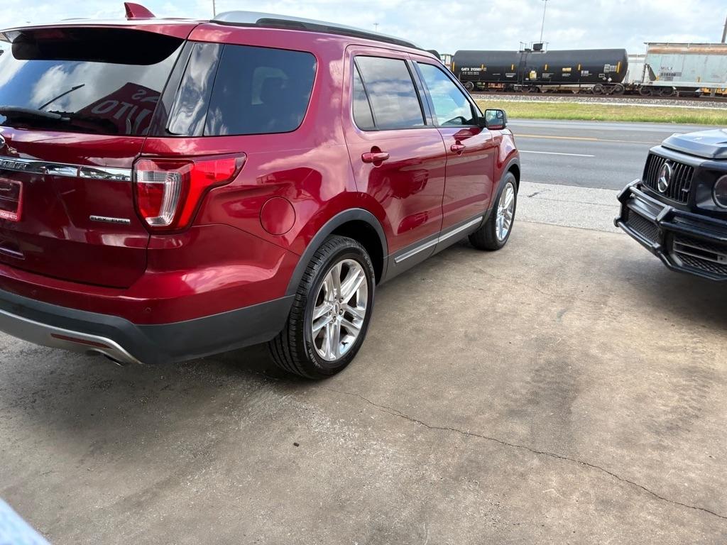 Ford Explorer XLT FWD 2016
