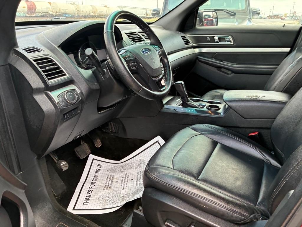 Ford Explorer XLT FWD 2016