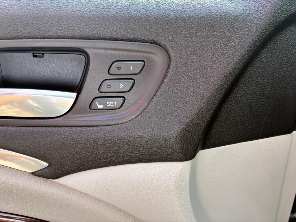 Acura MDX 6-Spd AT w/Tech Package 2015