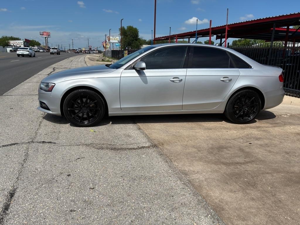 Audi A4 2.0T Sedan quattro Tiptronic 2013
