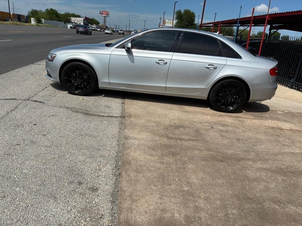 Audi A4 2.0T Sedan quattro Tiptronic 2013