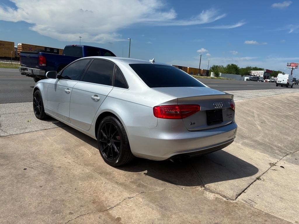 Audi A4 2.0T Sedan quattro Tiptronic 2013