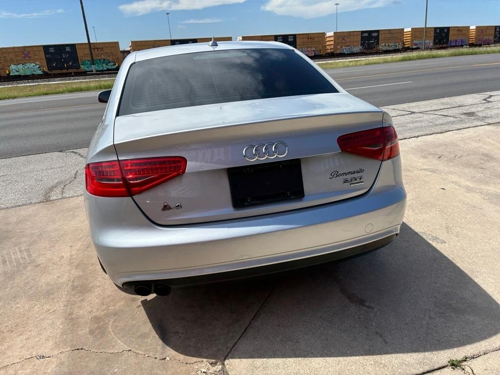 Audi A4 2.0T Sedan quattro Tiptronic 2013