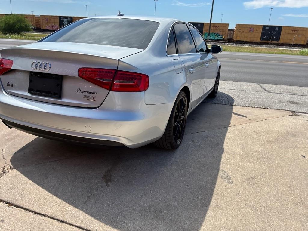 Audi A4 2.0T Sedan quattro Tiptronic 2013