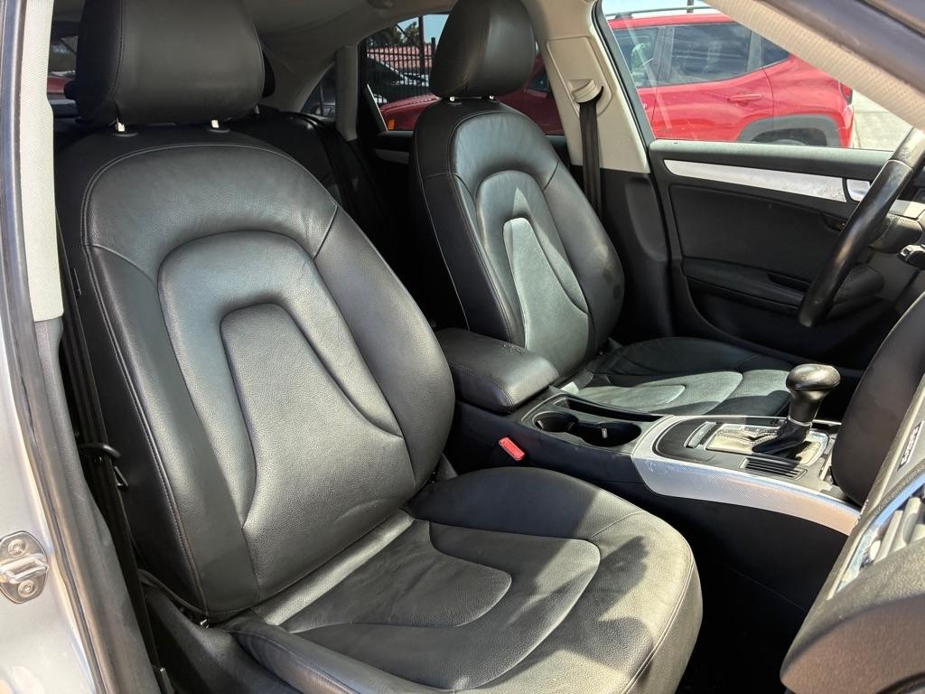 Audi A4 2.0T Sedan quattro Tiptronic 2013