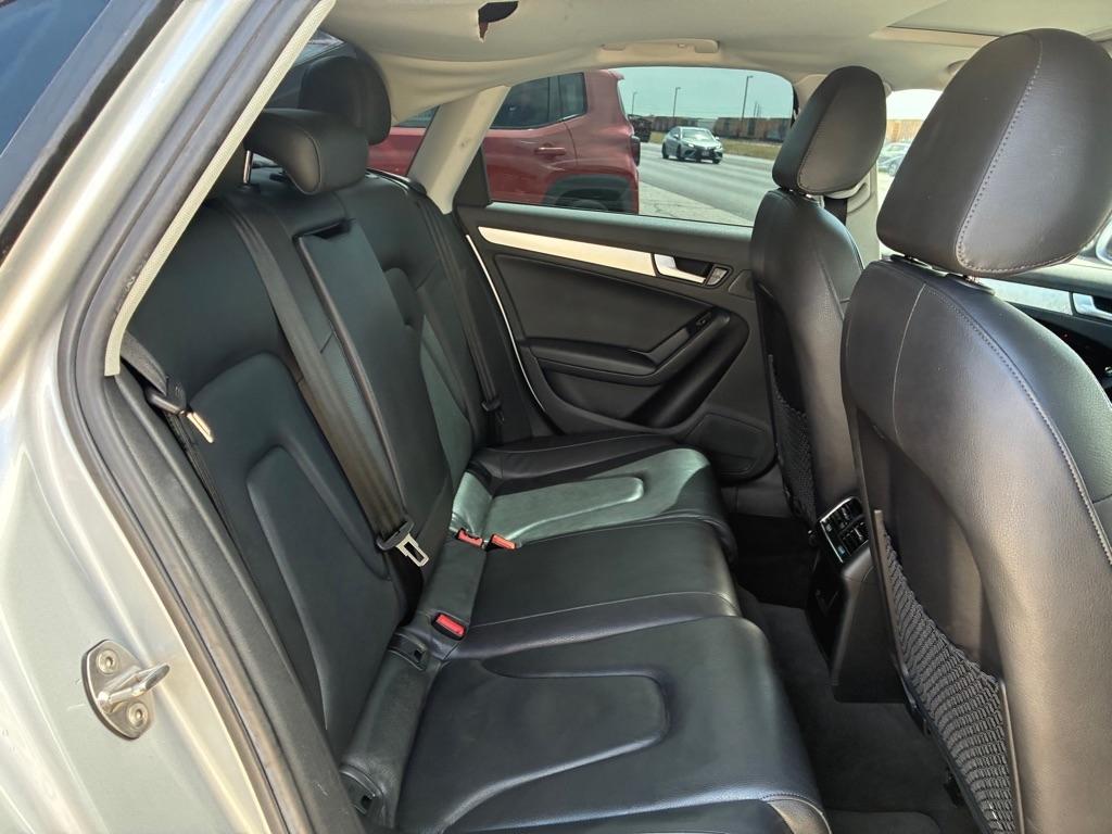 Audi A4 2.0T Sedan quattro Tiptronic 2013