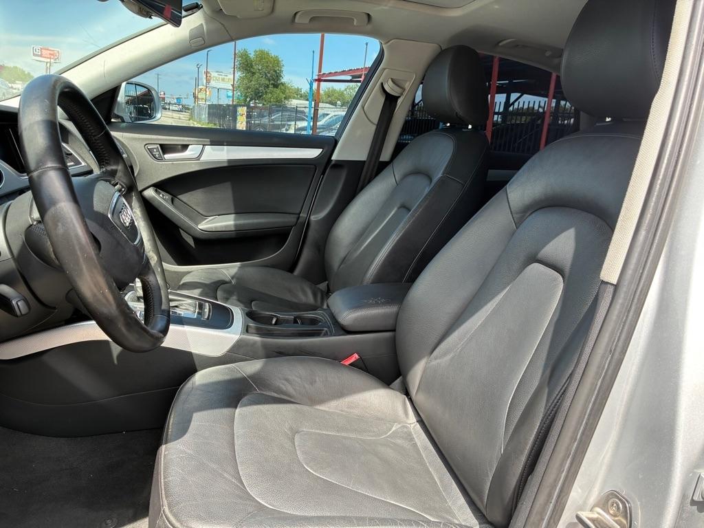 Audi A4 2.0T Sedan quattro Tiptronic 2013